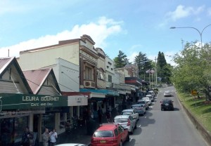 We spent our time between the small and pretty towns of Leura and Katumba.