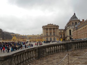 Mobs of people got there ahead of us.