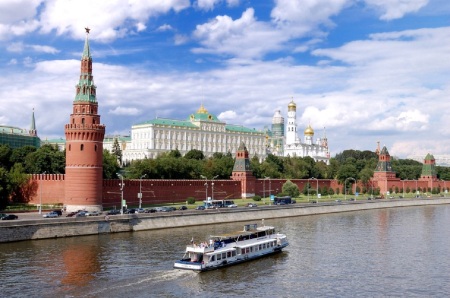  A massive fortress - The Kremlin