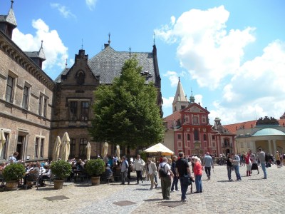 St. Georges Basilica (the red building) was first built in 942 but burned to the ground in 1142. It was rebuilt and the baroque style façade was added in the mid 1600s.