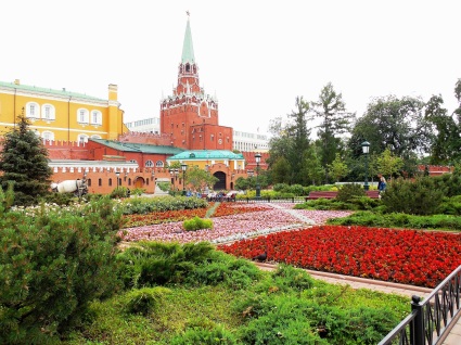 The gardens of Red Square are spectacular!