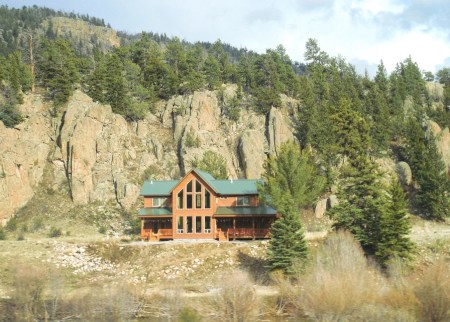 What a beautiful place to live. 